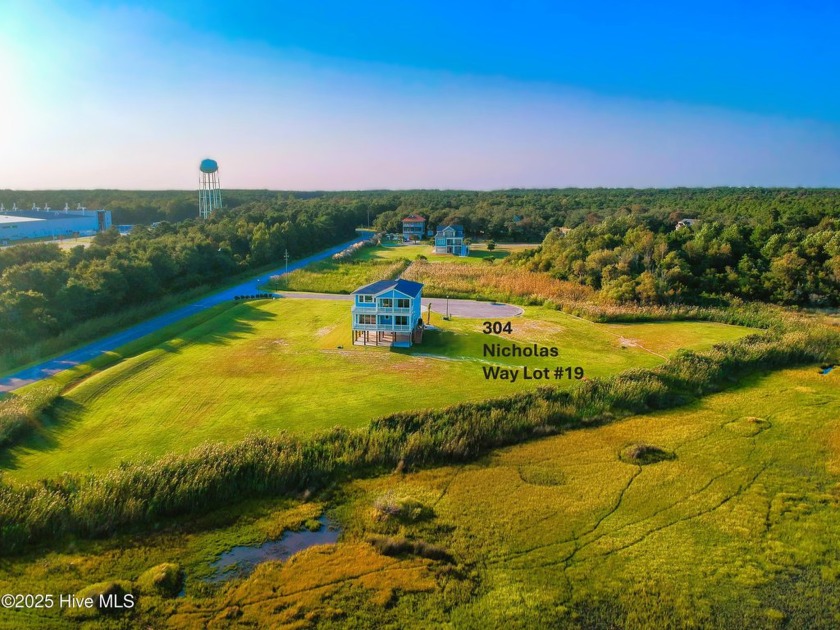 This gorgeous lot is located on the ICW just a hop skip and a - Beach Lot for sale in Hubert, North Carolina on Beachhouse.com