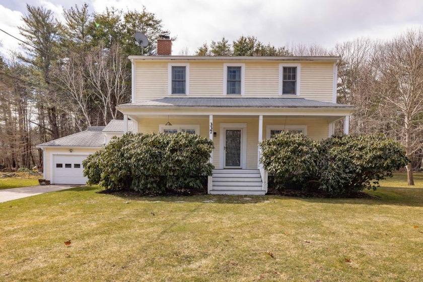 This 4 bedroom Colonial style home sits on over  3/4  of an acre - Beach Home for sale in Rye, New Hampshire on Beachhouse.com
