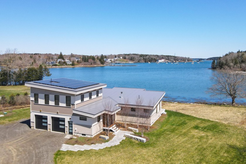 This recently built contemporary home is an
absolute mid-coast - Beach Home for sale in Saint George, Maine on Beachhouse.com