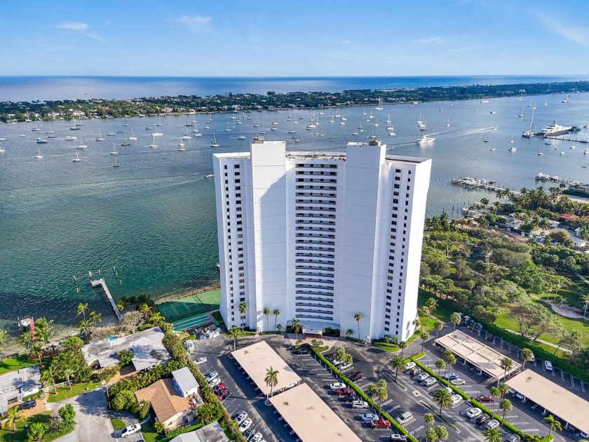 UNMATCHED VIEWS. EXCEPTIONAL VALUE.Wake up to sweeping ocean and - Beach Condo for sale in West Palm Beach, Florida on Beachhouse.com