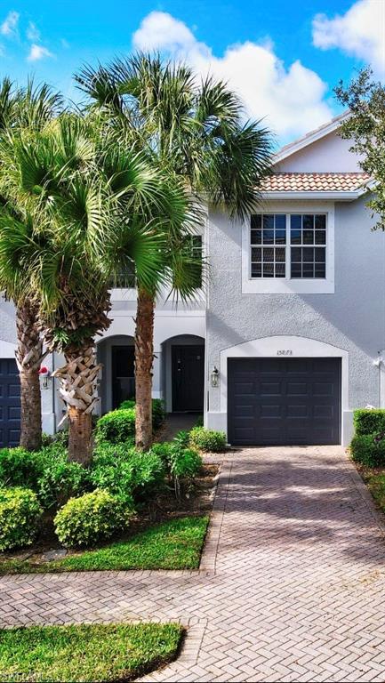 Don't miss out on this 3 bedroom, 2.5 bath townhome that is - Beach Home for sale in Naples, Florida on Beachhouse.com