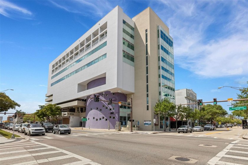 One or more photo(s) has been virtually staged. This rare - Beach Condo for sale in Sarasota, Florida on Beachhouse.com