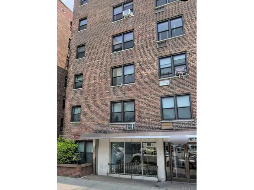 Bright and spacious 1-bedroom, 1-bath co-op in the heart of - Beach Home for sale in Flushing, New York on Beachhouse.com