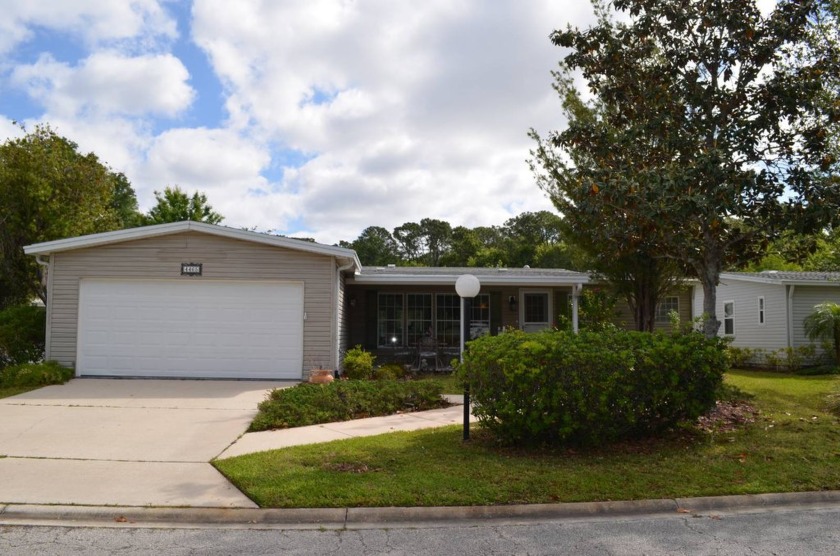 Welcome to the vibrant 55+ community of Coquina Crossing, where - Beach Home for sale in Elkton, Florida on Beachhouse.com