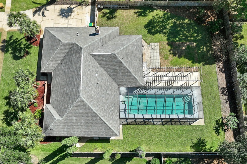 Custom built one owner home - this solid brick home offers - Beach Home for sale in Destin, Florida on Beachhouse.com