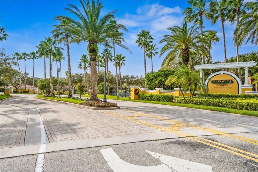 STUNNING FULLY FURNISHED 3 BEDROOM CONDO IN RESORT STYLED - Beach Home for sale in Vero Beach, Florida on Beachhouse.com
