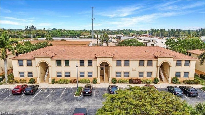 This stunning 3-bedroom, 2-bath condo in the heart of Southwest - Beach Home for sale in Fort Myers, Florida on Beachhouse.com