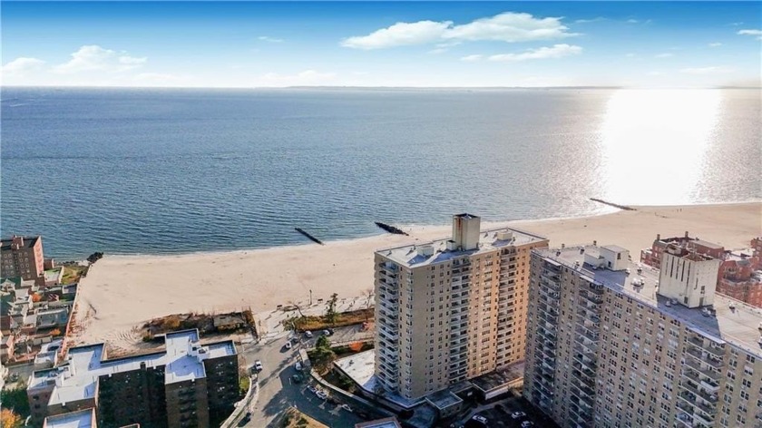 Experience the charm of Seacoast Tower by touring this - Beach Other for sale in Brooklyn, New York on Beachhouse.com