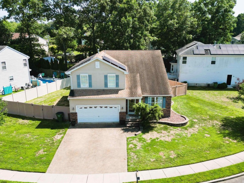 Welcome to your perfect home! This move-in ready 4-bedroom, 2 - Beach Home for sale in Egg Harbor Township, New Jersey on Beachhouse.com