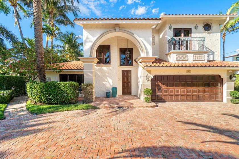 Welcome to your dream estate home! This magnificent property - Beach Home for sale in Delray Beach, Florida on Beachhouse.com