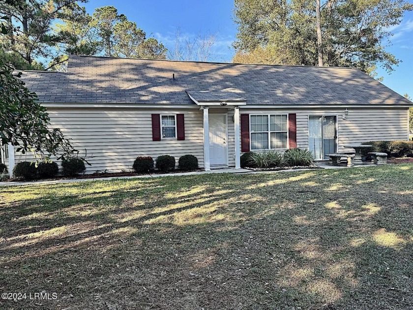 One owner home. Large corner lot with beautiful lagoon view. To - Beach Home for sale in Bluffton, South Carolina on Beachhouse.com