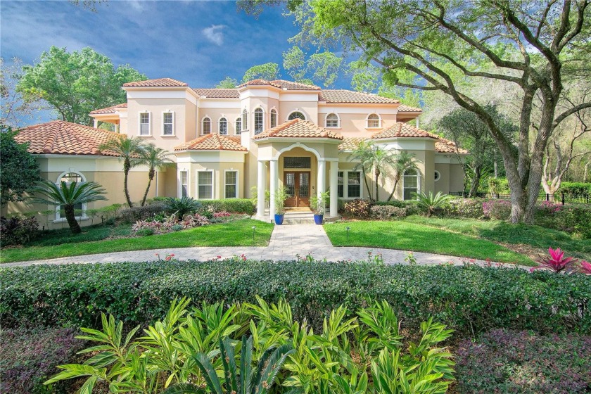 UNIQUE OPPORTUNITY! RARE FIND! Elegance and sophistication best - Beach Home for sale in Tampa, Florida on Beachhouse.com