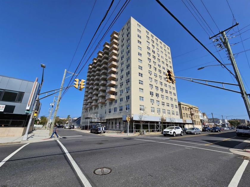 VACANT!!!! 3817 Ventnor Avenue, Unit 407. This condominium is - Beach Condo for sale in Atlantic City, New Jersey on Beachhouse.com