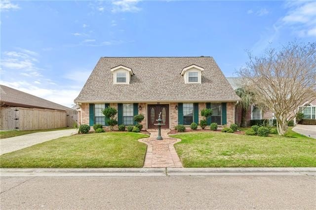 Updated in 2024, this 4-bedroom, 2 1/2 bath waterfront home is - Beach Home for sale in Slidell, Louisiana on Beachhouse.com