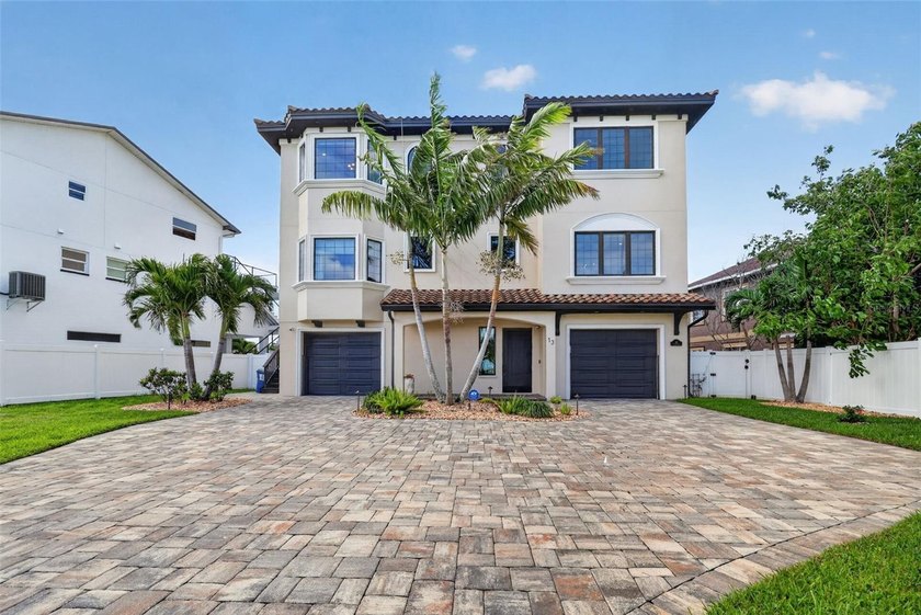 One or more photo(s) has been virtually staged. Magnificent - Beach Home for sale in Treasure Island, Florida on Beachhouse.com