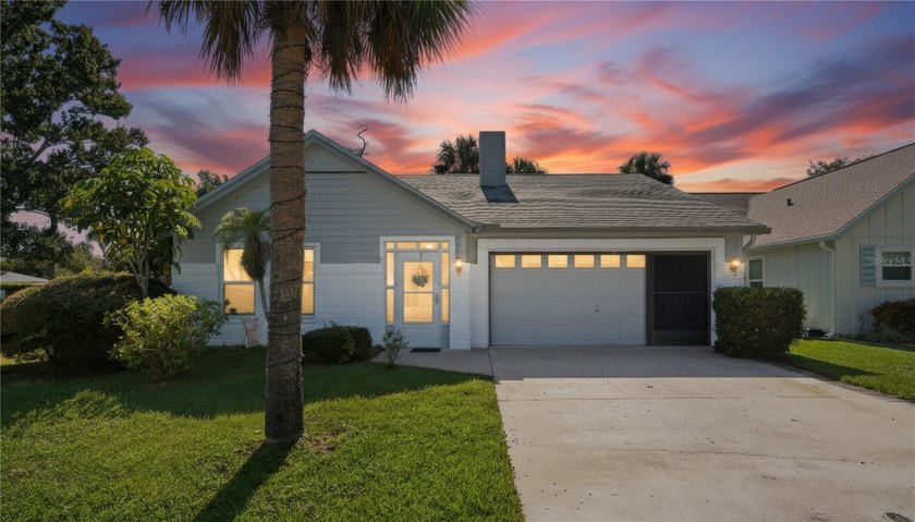 One or more photo(s) has been virtually staged. Bright and - Beach Home for sale in New Smyrna Beach, Florida on Beachhouse.com