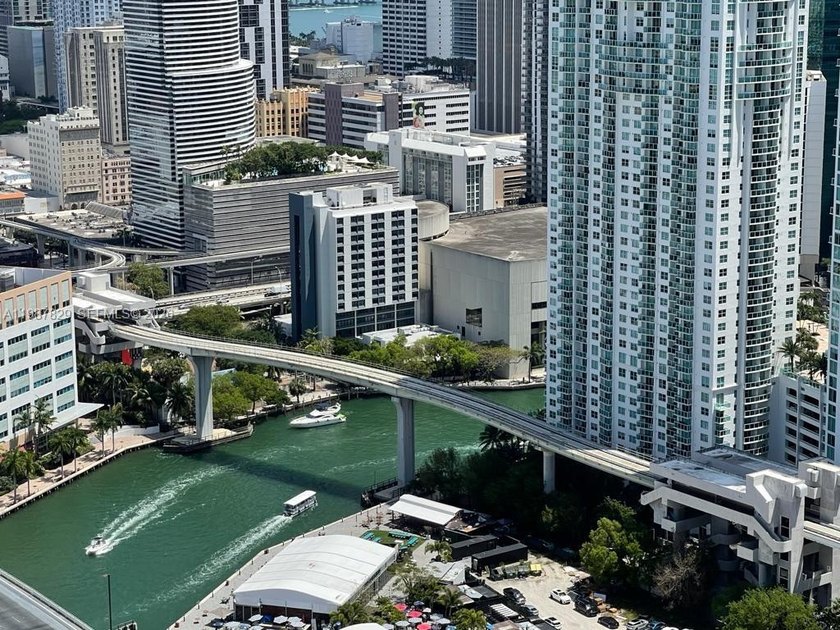BRICKELL CITY CENTRE LIVING! BEST UNIT AT RISE IS NOW AVAILABLE - Beach Condo for sale in Miami, Florida on Beachhouse.com