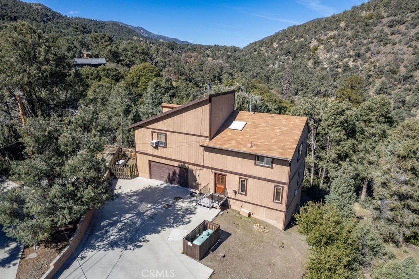 Mountain Retreat with Majestic Views**

Welcome to 2717 - Beach Home for sale in Pine Mountain Club, California on Beachhouse.com