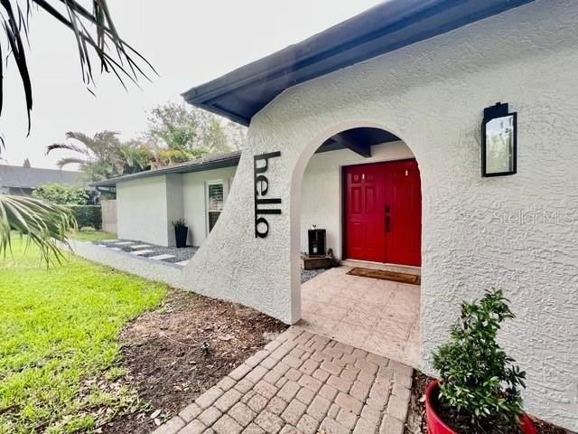 WELCOME to your WESTLAKE VILLAGE Home-- A HIGHLY SOUGHT-AFTER - Beach Home for sale in Palm Harbor, Florida on Beachhouse.com