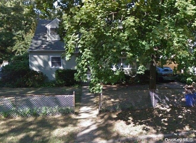 Welcome to 91 state avenue. A home filled with love, pride, and - Beach Home for sale in Babylon, New York on Beachhouse.com