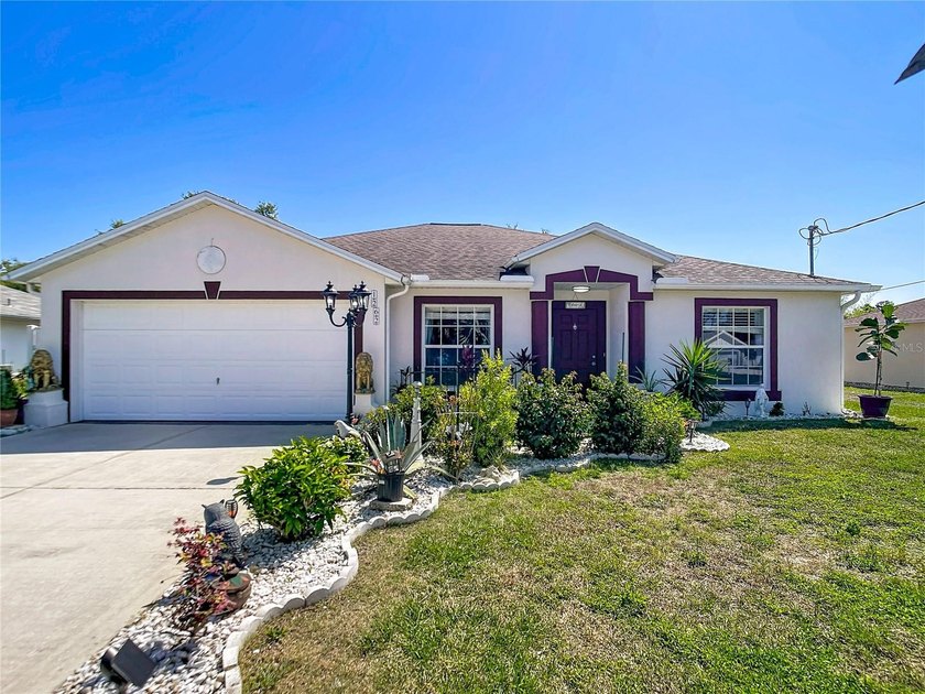 Beautifully maintained and move-in ready 3-bedroom, 2-bath home - Beach Home for sale in North Port, Florida on Beachhouse.com
