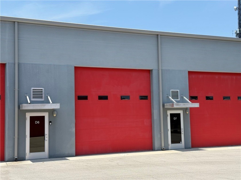 Autohaus Unit D-6 is truly one of a kind. Upgrades include...AC - Beach Commercial for sale in Vero Beach, Florida on Beachhouse.com