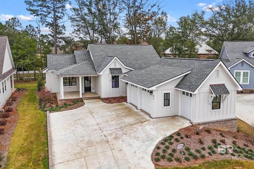 Lakewood Club Golf Membership comes with this new construction - Beach Home for sale in Fairhope, Alabama on Beachhouse.com