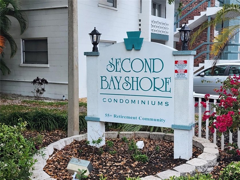 BEST VALUE IN BAYSORE SECOND CONDO - FIRST FLOOR UNIT!  FULL - Beach Condo for sale in Bradenton, Florida on Beachhouse.com