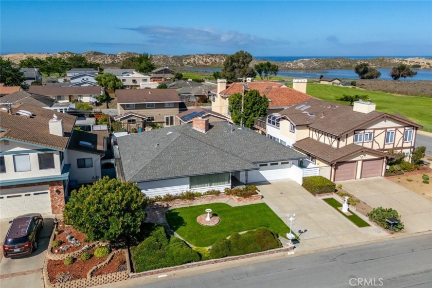 Located in the highly desirable Sunset Terrace neighborhood - Beach Home for sale in Los Osos, California on Beachhouse.com