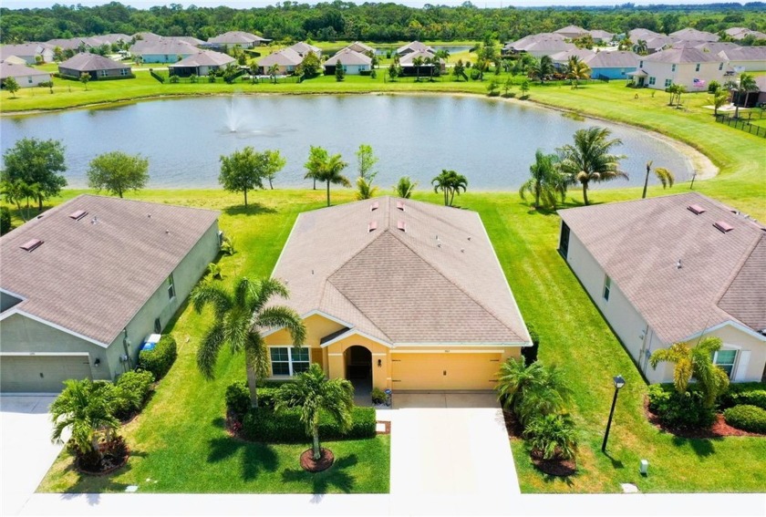 Countless upgrades added in this 3/2/2 CBS home w breathtaking - Beach Home for sale in Vero Beach, Florida on Beachhouse.com