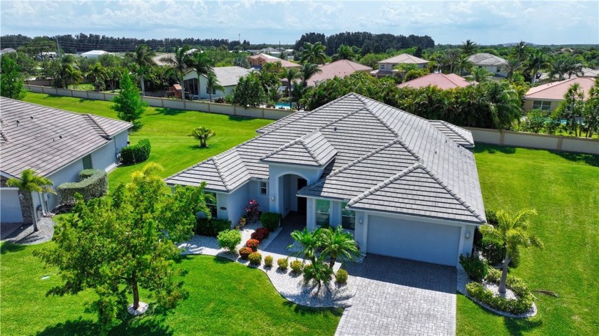 Beautiful 3BR/3BA + den home in a sought-after gated community - Beach Home for sale in Vero Beach, Florida on Beachhouse.com