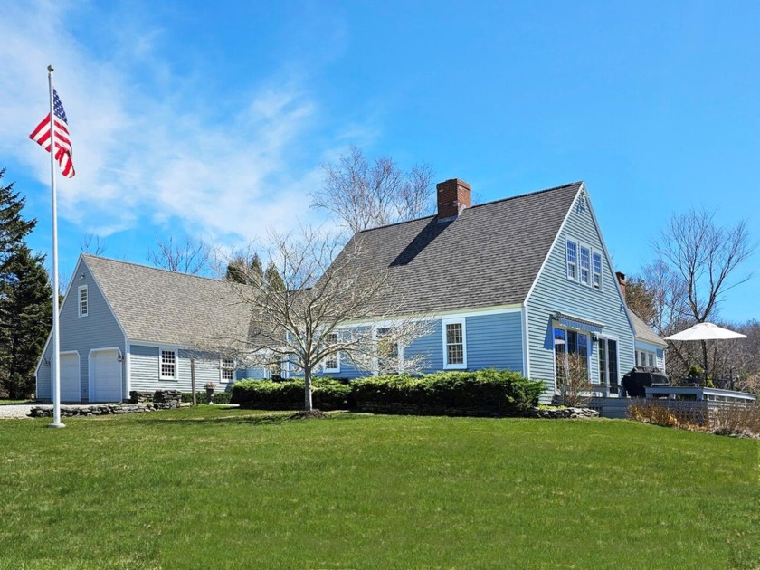 A RARE opportunity to reside in Seawood Park! This private - Beach Home for sale in Bristol, Maine on Beachhouse.com