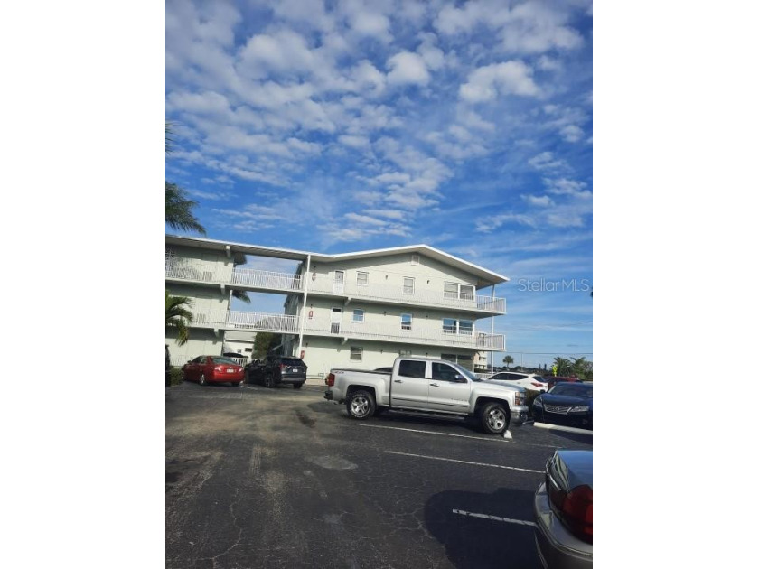 This 55+ condo in shore manor has beautiful water views from - Beach Condo for sale in South Pasadena, Florida on Beachhouse.com