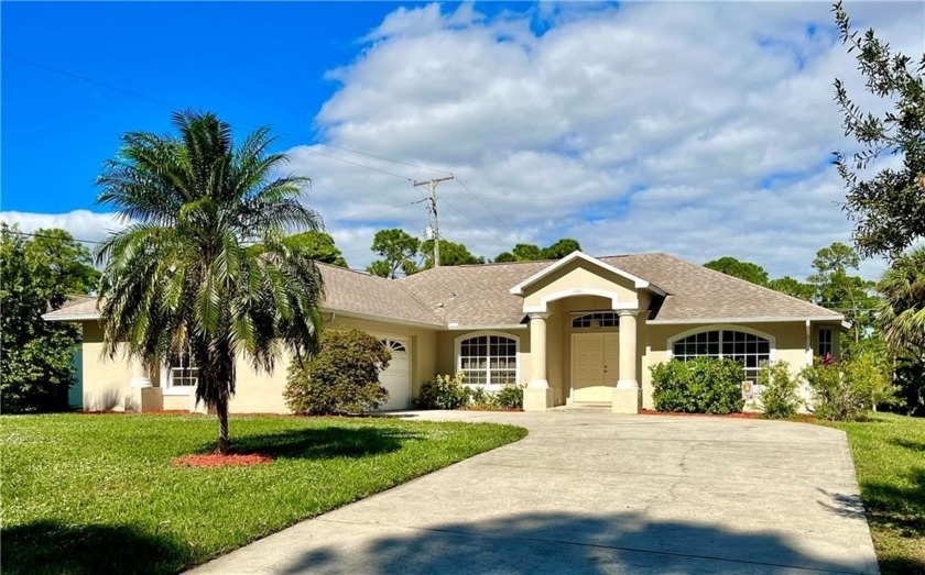 Pool home no deed restrictions paved road county water located - Beach Home for sale in Vero Beach, Florida on Beachhouse.com