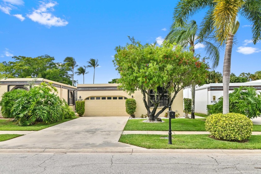 Welcome to this modern oasis! This stunning home boasts a 2021 - Beach Townhome/Townhouse for sale in Lake Worth, Florida on Beachhouse.com