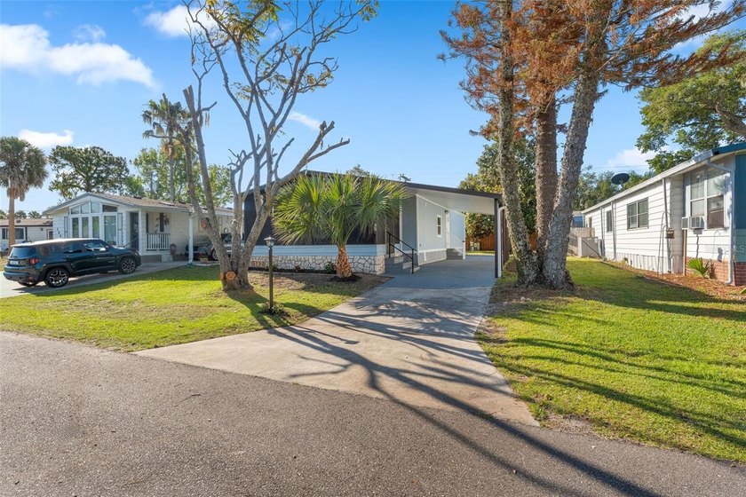 One or more photo(s) has been virtually staged. Why rent when - Beach Home for sale in Edgewater, Florida on Beachhouse.com