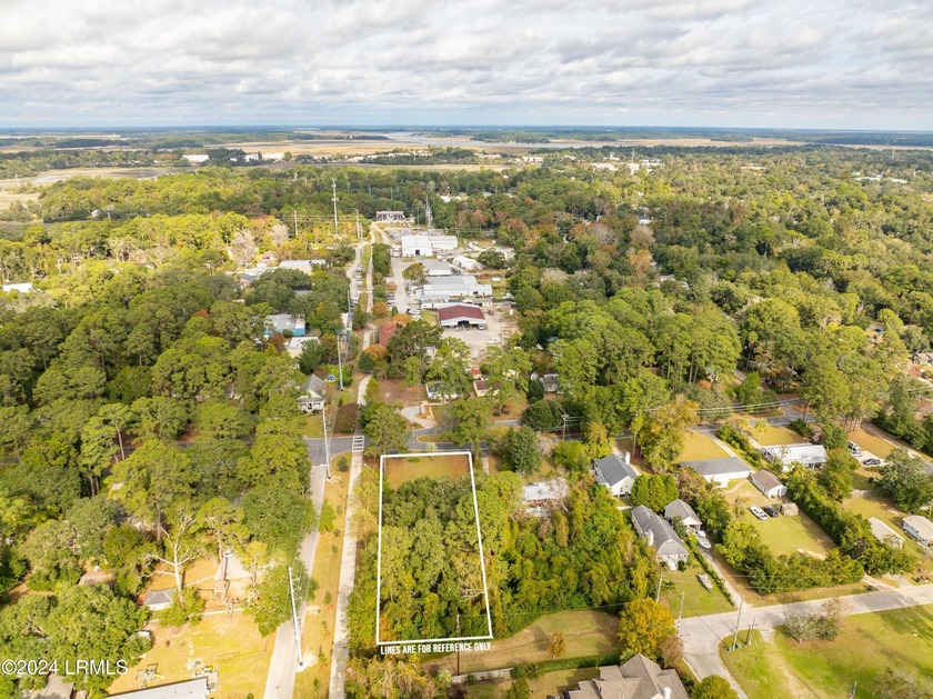 OPPORTUNITY TO BUILD IN TOWN - 2 POTENTIAL HOME SITES .(29 ACRES - Beach Lot for sale in Beaufort, South Carolina on Beachhouse.com