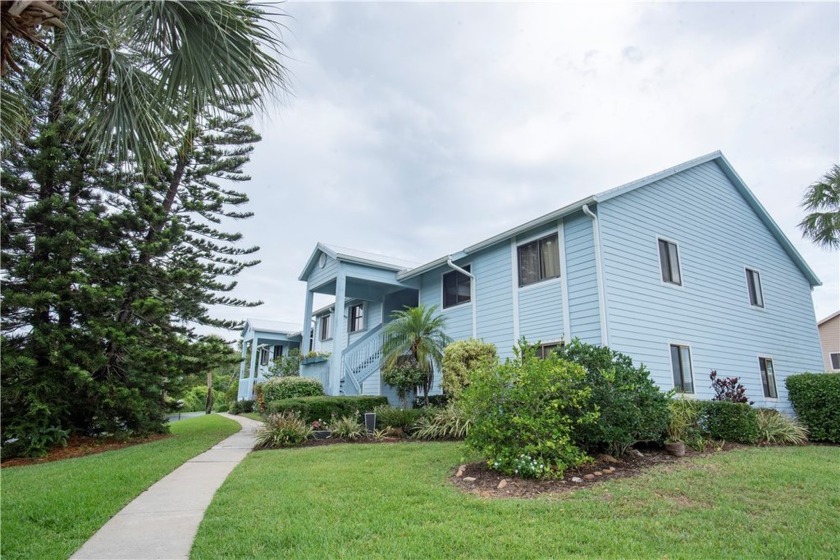 Wonderful first floor charmer in the river-access community of - Beach Home for sale in Sebastian, Florida on Beachhouse.com