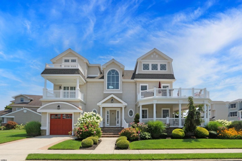 Spectacular Luxury Beach Home in Seapoint! Why drive to Cape Cod - Beach Home for sale in Brigantine, New Jersey on Beachhouse.com