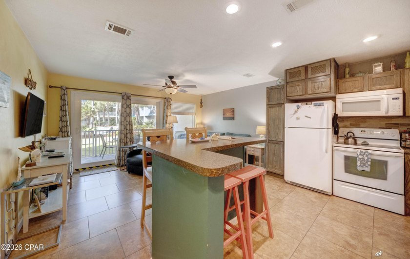 LOWEST PRICED LISTING IN NAUTICAL WATCH! PRICED TO SELL! Welcome - Beach Condo for sale in Panama City, Florida on Beachhouse.com