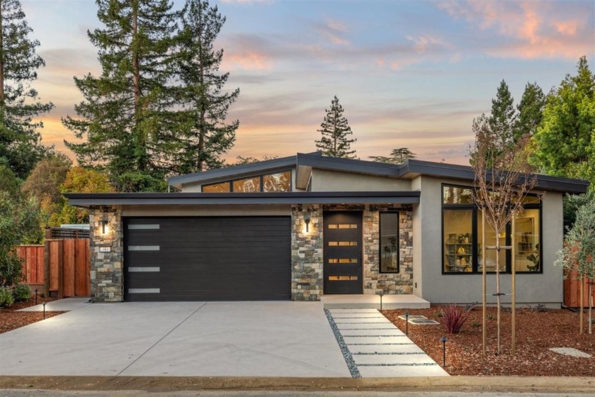 Eichler-Inspired Modern Luxury Home: Step into the pinnacle of - Beach Home for sale in Los Altos, California on Beachhouse.com