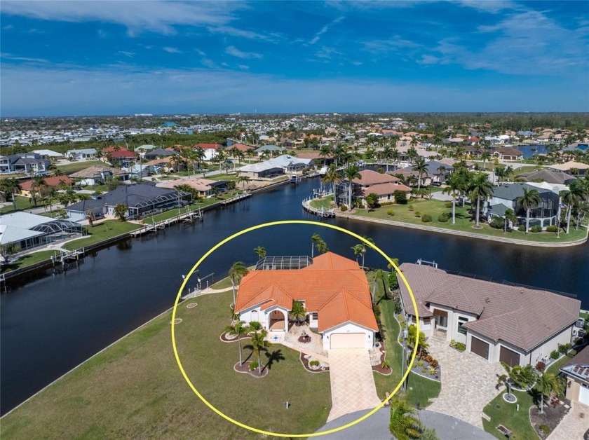 Welcome to your piece of Florida paradise! Located in the highly - Beach Home for sale in Punta Gorda, Florida on Beachhouse.com