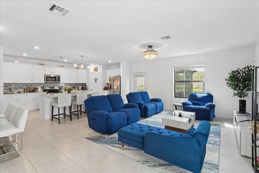 Welcome to this stunning lakefront home located at 6018 - Beach Home for sale in West Palm Beach, Florida on Beachhouse.com