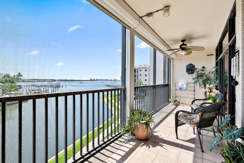 Indulge in the awe-inspiring panorama of wide water views that - Beach Condo for sale in North Palm Beach, Florida on Beachhouse.com