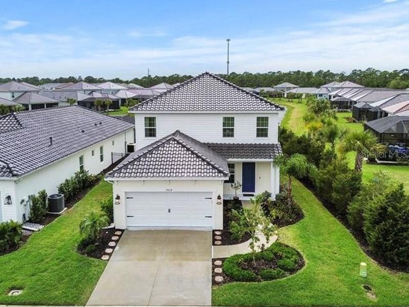 Practically new with a beautiful view! Make your way to Grand - Beach Home for sale in Sarasota, Florida on Beachhouse.com