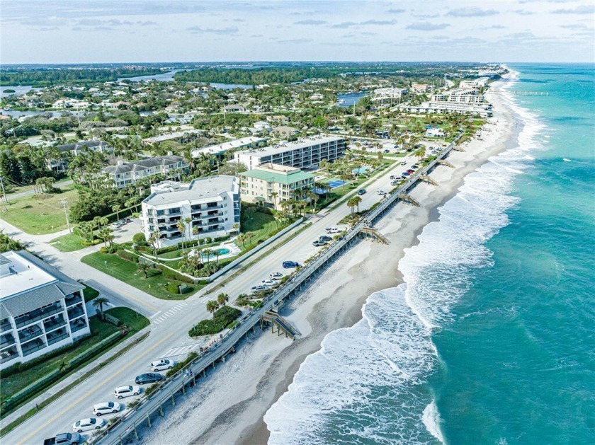 Ocean Shores Condo presents Vero Beach coastal living at its - Beach Condo for sale in Vero Beach, Florida on Beachhouse.com