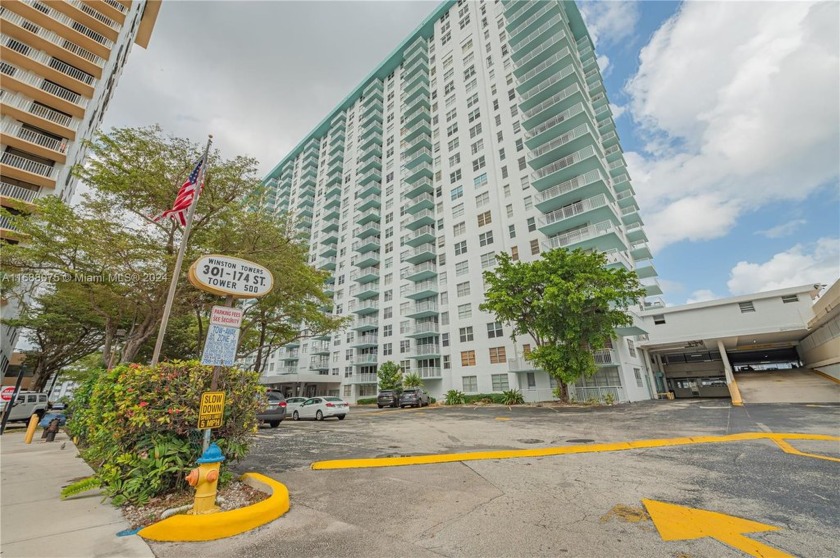 Split-floor plan with an a large open balcony & breathtaking - Beach Condo for sale in Sunny Isles Beach, Florida on Beachhouse.com