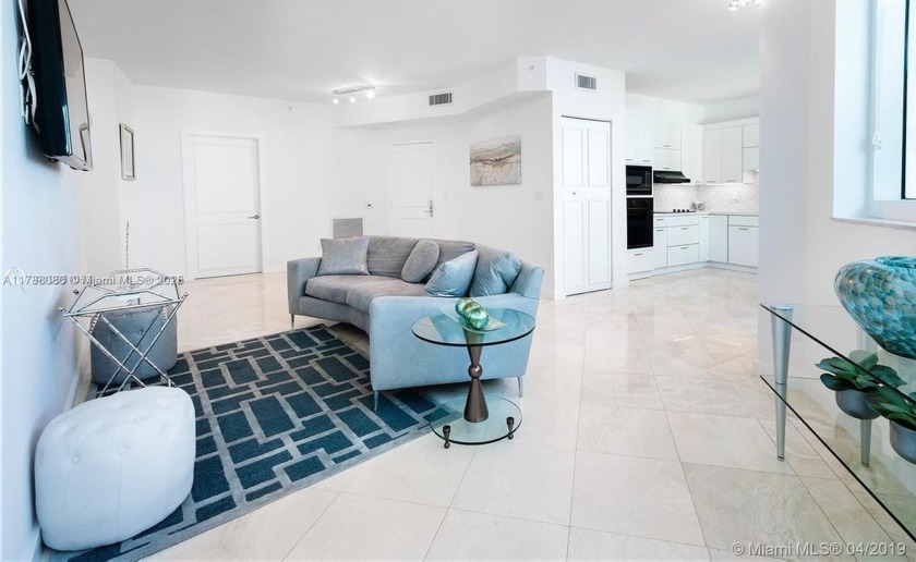 Feel the fresh ocean breeze blow through the open windows of - Beach Condo for sale in Miami Beach, Florida on Beachhouse.com