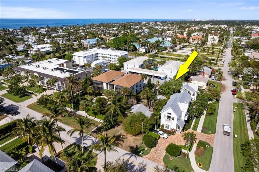 Rare Investment Opportunity in the Heart of Olde Naples. This - Beach Home for sale in Naples, Florida on Beachhouse.com