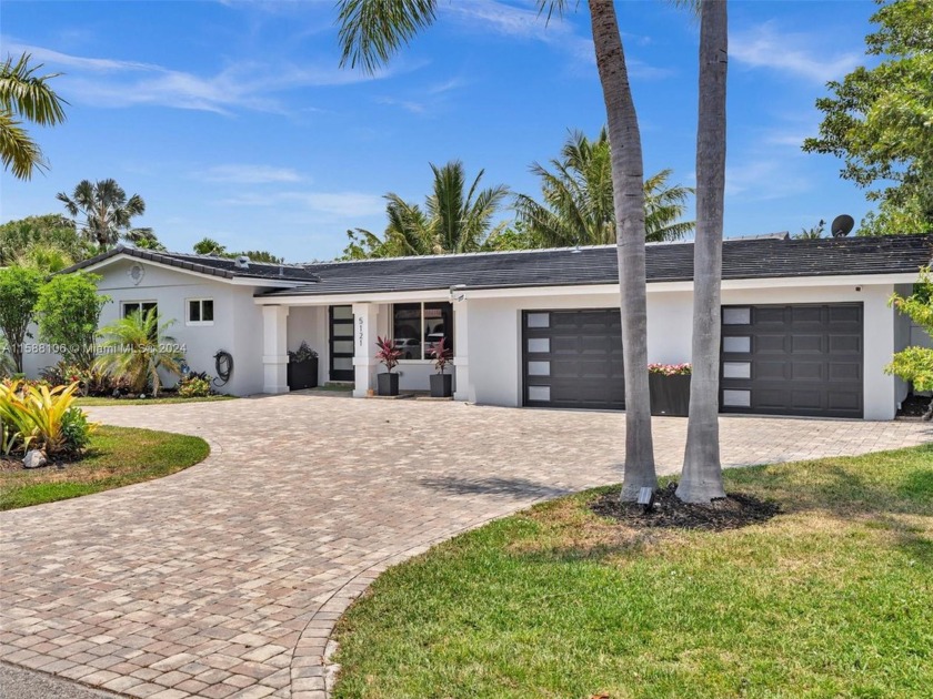 Your new garden oasis awaits! This fully remodeled 4 bedroom, 3 - Beach Home for sale in Lighthouse Point, Florida on Beachhouse.com